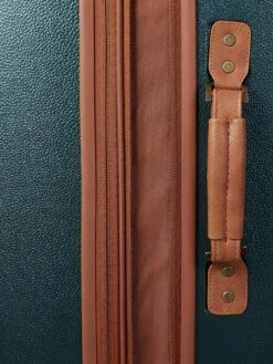 Rock Luggage Carnaby 8 Wheel Hardshell Medium Suitcase - Emerald Green 12 Rock Luggage Carnaby 8 Wheel Hardshell Medium Suitcase - Emerald Green -Reata Bags Travel Shop UYG7N SQ4 0000000047 GREEN SLd1