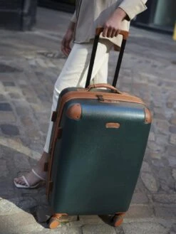 Rock Luggage Carnaby 8 Wheel Hardshell Medium Suitcase - Emerald Green 15 Rock Luggage Carnaby 8 Wheel Hardshell Medium Suitcase - Emerald Green -Reata Bags Travel Shop UYG7N SQ7 0000000047 GREEN DGy