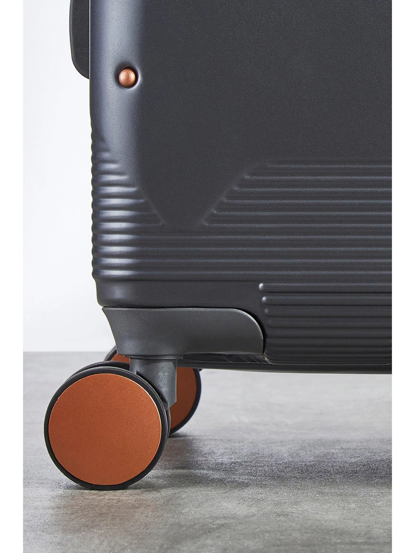 Rock Luggage Mayfair 8 Wheel Hardshell Large Suitcase - Charcoal 7 Rock Luggage Mayfair 8 Wheel Hardshell Large Suitcase - Charcoal - Image 5