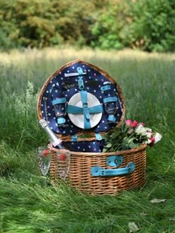 BEAU & ELLIOT Confetti Mini - 2 Person Heart Shape Filled Wicker Picnic Basket Set 7 BEAU & ELLIOT Confetti Mini - 2 Person Heart Shape Filled Wicker Picnic Basket Set -Reata Bags Travel Shop VD8WS SQ3 0000000099 N A SLd