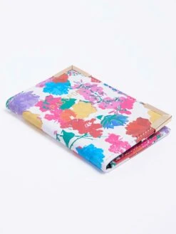 River Island Floral Print Passport Holder -Reata Bags Travel Shop VEF3B SQ5 0000000013 WHITE SLd2