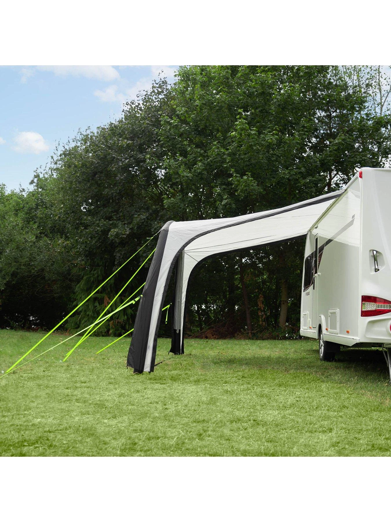 Streetwize Accessories Solar 4000 Caravan Awning 5 Streetwize Accessories Solar 4000 Caravan Awning - Image 3