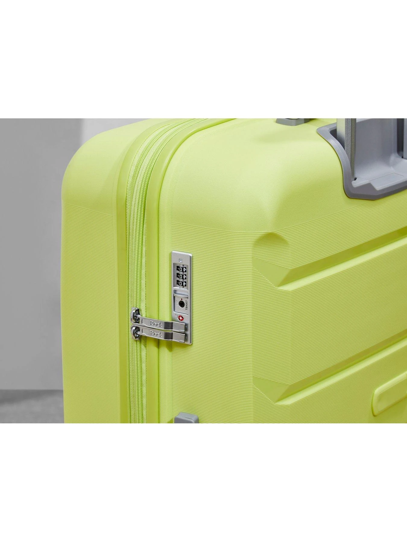 Rock Luggage Tulum Hardshell 8-wheel Spinner Medium Suitcase -Lime/Grey 7 Rock Luggage Tulum Hardshell 8-wheel Spinner Medium Suitcase -Lime/Grey - Image 5