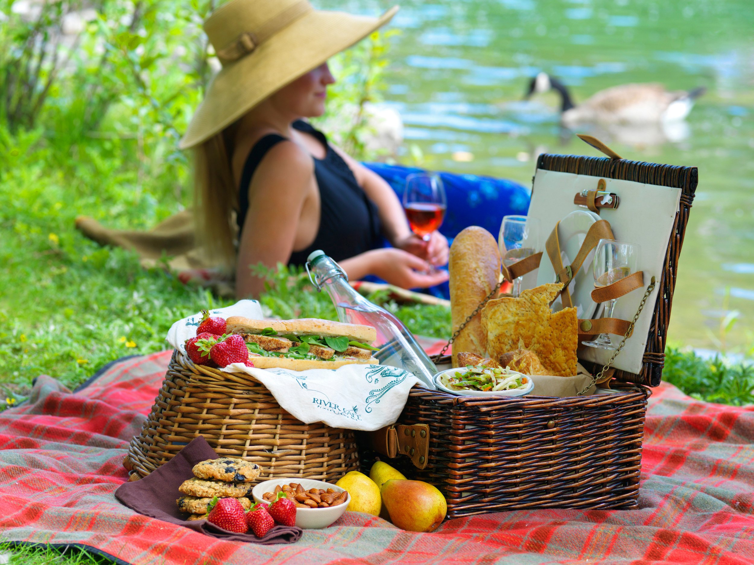 Reata Bags Travel Shop -Reata Bags Travel Shop RiverCafe PicnicBasketandBlanket